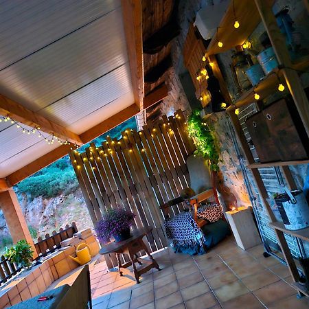 La Maison Des Lucioles Saint-Julien-Boutieres Екстер'єр фото