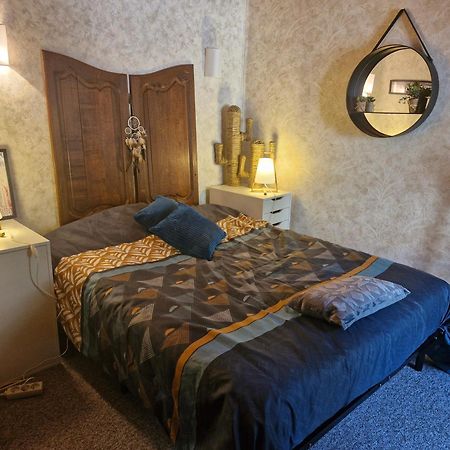 La Maison Des Lucioles Saint-Julien-Boutieres Екстер'єр фото