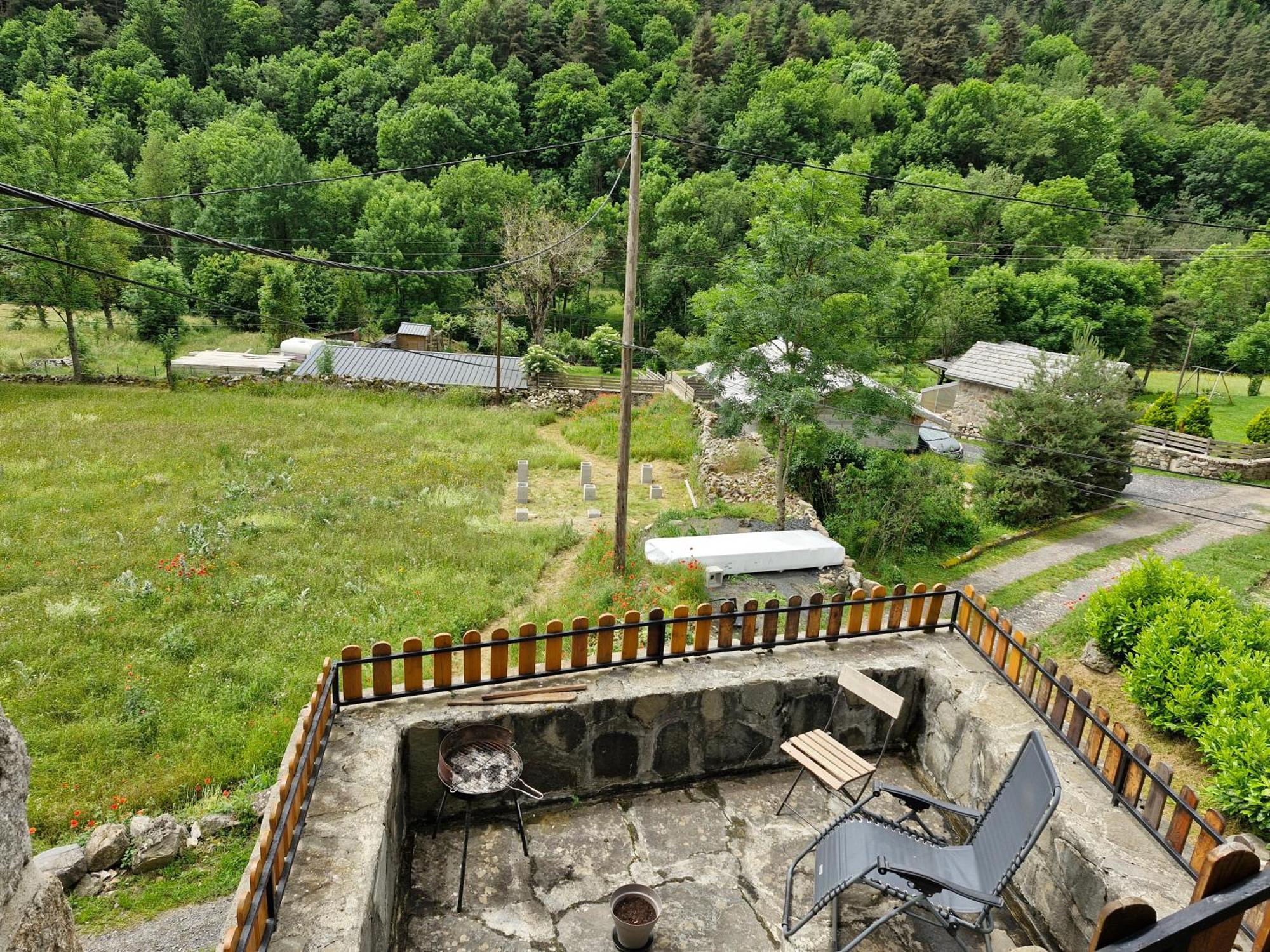 La Maison Des Lucioles Saint-Julien-Boutieres Екстер'єр фото